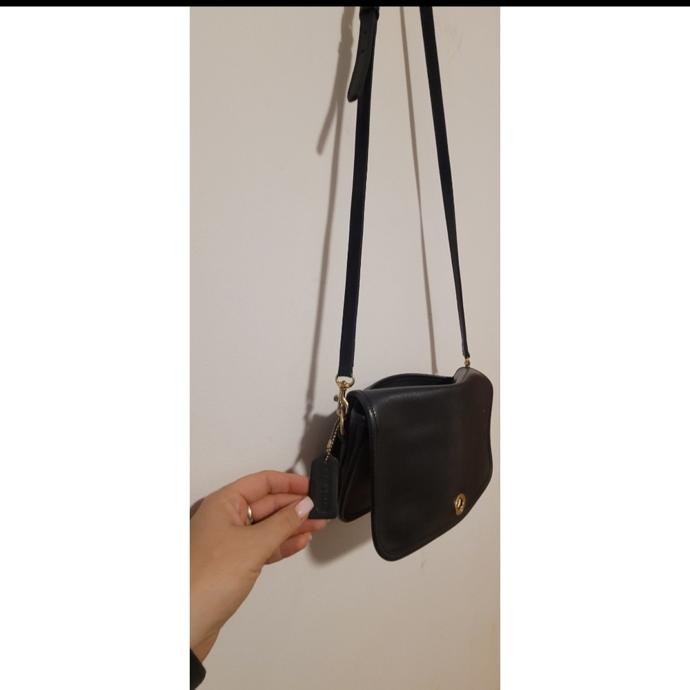 Coach Black Crossbody Bag with Sleek Design